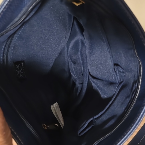 Avon Red White and Blue Leather Bag Purse Bonded Leather - Picture 6 of 6